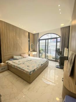 BÁN NHÀ PHÚC ĐỒNG, VINHOMES RIVERSIDE, PHÂN LÔ, GARA Ô TÔ, THANG MÁY, TẶNG NỘI THẤT XỊN