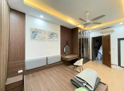 BÁN NHÀ CHU HUY MÂN, 15M RA Ô TÔ TRÁNH, TẶNG FULL NỘI THẤT XỊN SÒ, GẦN PHỐ, GIÁ MỀM