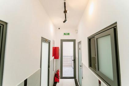 CHDV 8 tầng mới hẻm 656 Quang Trung ngang 8m 75PN TN 220tr gần chợ HHT 50 tỷ.