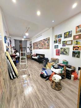 Phân Lô Hoàng Đạo Thành, 10m ô tô tránh, 2 Thoáng, 70m2, 13.5 Tỷ - Trước nhà 4m.