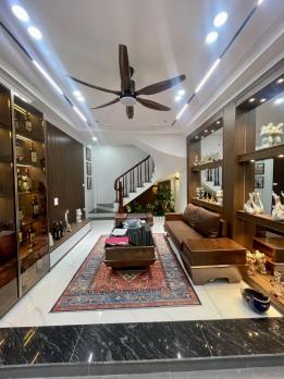 Tây Sơn – Đống Đa – Gần Ngã Tư Sở, 10m ra Ô Tô và Hồ, 30m2, 6T, MT 5m, 9.1 Tỷ.