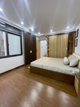 Tây Sơn – Đống Đa – Gần Ngã Tư Sở, 10m ra Ô Tô và Hồ, 30m2, 6T, MT 5m, 9.1 Tỷ.