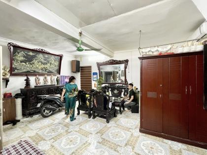 Bán Nhà Mặt Phố Hoa Lư Quận 2 Bà Trưng 48m2-3T MT5m LÔ GÓC 3 THOÁNG 17,3 Tỷ Có Thương Lượng.