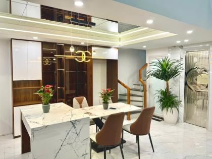 Bán nhà Trường Chinh, Thanh Xuân, 30m ra Phố, 6T Thang Máy, 41m2, MT 7.3m, 12.8 Tỷ.