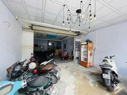 Bán nhà Mặt tiền Trịnh Đình Thảo - gần Kênh Tân Hóa, 5,4x15,5m - 2 Tầng, HĐT 15tr, 10,8 tỷ.