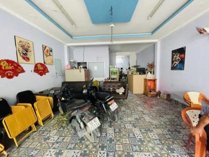 Bán nhà Mặt tiền Trịnh Đình Thảo - gần Kênh Tân Hóa, 5,4x15,5m - 2 Tầng, HĐT 15tr, 10,8 tỷ.