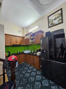 Bán nhà Nguyễn Chí Thanh_10m ô tô tránh_thoáng ở ngay_sổ đỏ vuông vắn_giá chào 7,5 tỷ