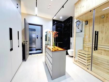 [BÁN NHÀ + QUẬN 11] “ĐẲNG CẤP SANG TRỌNG ĐỈNH CAO GIỮ TIỀN CHẮC NHƯ KIM CƯƠNG” •  Lạc Long Quân – 41m² – 6 tầng – 4 x 11