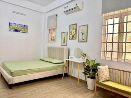 Bán nhà Phố Nguyễn Đình Chính - gần UBND Phú Nhuận, 6,1x13,5m 3 T - 4PN, 12,2 tỷ.