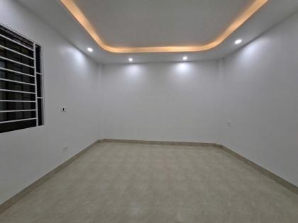 Nhà 40m 5T ô tô tránh, kề trường học, KĐT Hinode, Đấu giá Kim Chung