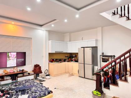 Bán nhà Kim Giang – Hoàng Mai, Gần Phố, 15m Ô Tô, 46m2, MT 6.2m, 8.9 Tỷ.