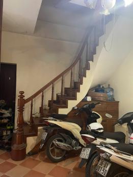 Bán Nhà P/Lô Ô Tô Phố Huỳnh Thúc Kháng Đống Đa 38m2-5T LÔ GÓC 16,5 Tỷ Có THương Lượng.