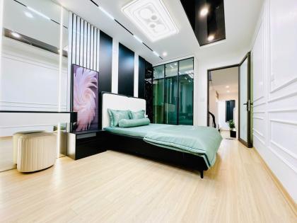 Phân Lô Phùng Khoang Thanh Xuân, 5m ra 2 Ô Tô tránh, 2 Thoáng, 37/42m2, 8.98 Tỷ.