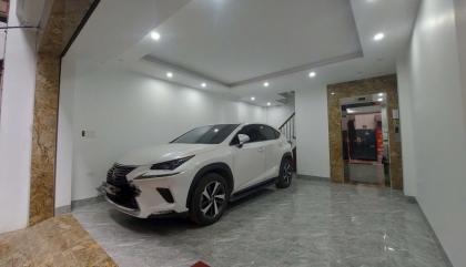 Phân Lô Quân Đội, 1 nhà ra Phố, Nguyễn Ngọc Nại, Gara Ô Tô, 38m2, 7T TM, 17.3 Tỷ.