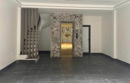 Bán nhà 7 Tầng Thang Máy – Trường Chinh, Gần Phố, Ô Tô vào nhà, KD, 38m2, 17.5 Tỷ