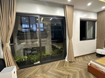 Bán nhà 7 Tầng Thang Máy – Trường Chinh, Gần Phố, Ô Tô vào nhà, KD, 38m2, 17.5 Tỷ