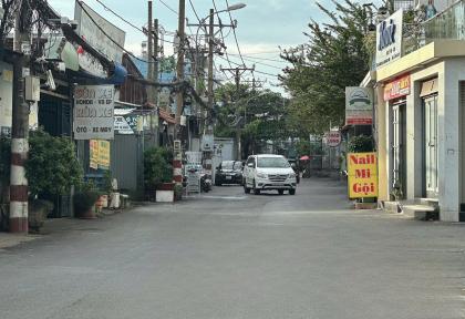 Nhà phố 3 lầu hẻm 8m Tô Ngọc Vân ngang 5.3m 132m2 ở ngay tặng NT đẹp chỉ 12.3 tỷ.