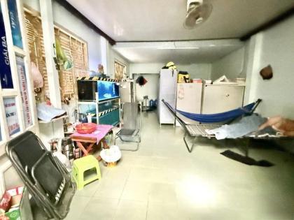 Bán nhà Mặt tiền Nguyễn Trọng Tuyển - giao lê Văn Sỹ, 4,3x16m, 3 Tầng, 1 đời chủ, 11,2 tỷ.