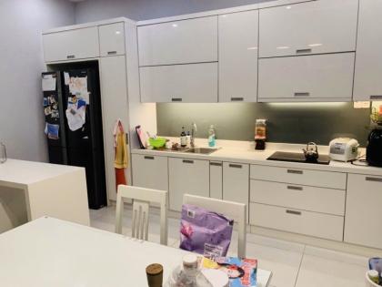 CHÍNH CHỦ [BÁN NHÀ QUẬN 10] Nhà đẹp 4 tầng – phân lô chuẩn – ô tô vào tận nhà – vị trí trung tâm •  Nguyễn Giản Thanh