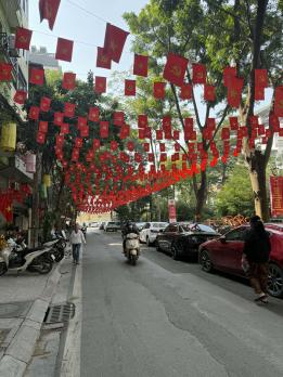 Bán Nhà Mặt Phố Trúc Bạch Ba Đình 95m2-4T 1 SỔ 1 CHỦ VIEW HỒ 56 Tỷ Có Thương Lượng.