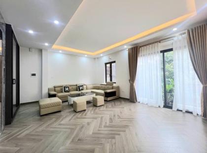 BÁN NHÀ HỒNG TIẾN LONG BIÊN, 2 THOÁNG, THANG MÁY, TẶNG FULL NỘI THẤT, GẦN PHỐ, GIÁ MỀM