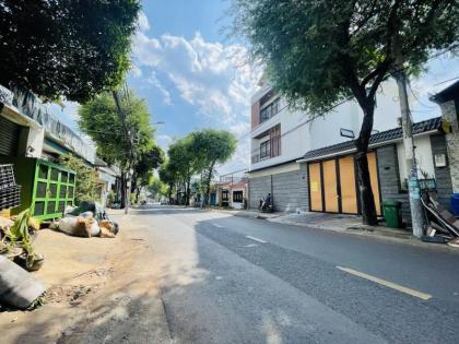 Bán nhà 3 tầng- 5 PN Mặt tiền  Gò Dưa 125m2 Tam Bình- Thủ Đức13 tỷ