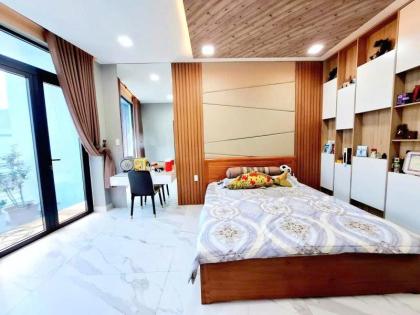 Bán nhà mặt tiền Lý Thánh Tông gần Lũy Bán Bích vào, 10x10m, 5 Tầng - 5PN, 13 tỷ.