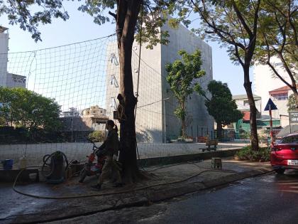 Tôi bán nhà ngõ 25 Bùi Huy Bích ô tô đỗ cạnh công viên 33m2 chỉ 7.19 tỷ. LH 0989626116