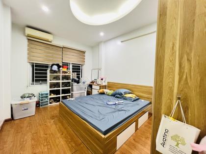 Bán nhà Khương Hạ - Thanh Xuân, ô tô gần, gần Hồ, 34m2, 5T, MT3.8m, 9.95 Tỷ.