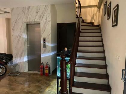 Cho thuê nhà Trần Hữu Tước, Diện tích 87m x 5 tầng, mặt tiền 6m, giá 40 triệu