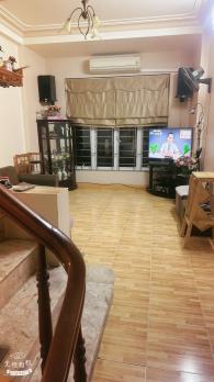 Bán nhà Nguyễn Trãi – Thanh Xuân, 30m ra Phố, ô tô đỗ cửa, 40m2, 5T, 9.5 Tỷ.