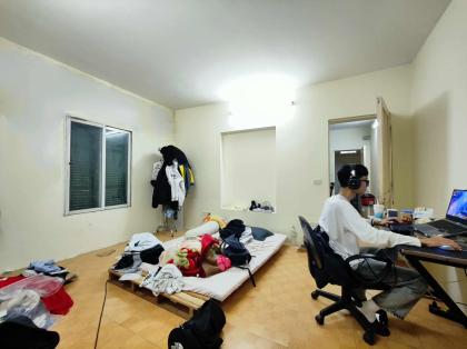 CHO THUÊ CĂN HỘ TẬP THỂ GIẢNG VÕ, BA ĐÌNH, 80M2, 3 NGỦ CHỈ 7 TRIỆU