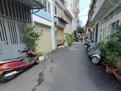 ĐÓN TẾT! Bán Nhà Đẹp 3 Tầng Xe Hơi Thông Hai Bà Trưng, 41m2, Chỉ 7.x Tỷ TL