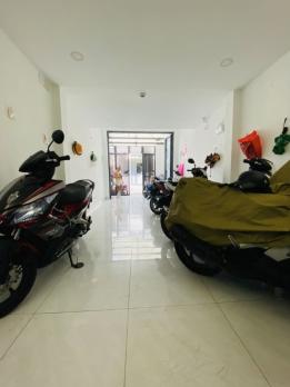 Quận Phú Nhuận - Bán nhà hẻm xe ô tô, TPHCM, gần khu Phan Xìch Long,giá rẻ