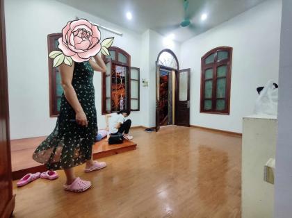 CHO THUÊ NHÀ PHỐ NGỌC HÀ, BA ĐÌNH, NHÀ ĐẸP, Ô TÔ ĐỖ CỬA, CHỈ 5 TRIỆU