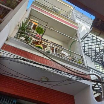 •  BÁN NHÀ Quận 5 - Hẻm sát mặt tiền Trần Hưng Đạo vị trí siêu trung tâm  •  Hẻm 977 Trần Hưng Đạo – Phường 5 – Quận 5