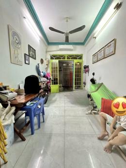 •  BÁN NHÀ Quận 5 - Hẻm sát mặt tiền Trần Hưng Đạo vị trí siêu trung tâm  •  Hẻm 977 Trần Hưng Đạo – Phường 5 – Quận 5