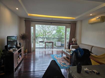 Bán Nhà Mặt Phố Nhật Chiêu Tây Hồ 92m2-5T MT5m VIEW Hồ 2 THOÁNG 90 Tỷ Có Thương Lượng.