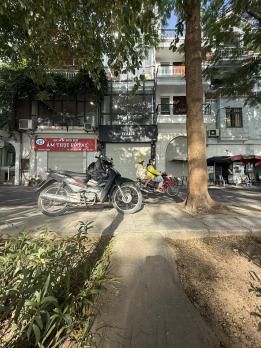 Bán Nhà Mặt Phố Nhật Chiêu Tây Hồ 92m2-5T MT5m VIEW Hồ 2 THOÁNG 90 Tỷ Có Thương Lượng.