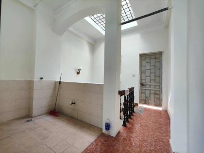 Cho thuê nhà ngõ 112 Ngọc Khánh, diện tích 46m x 4 tầng, mặt tiền 4m, giá 16 triệu