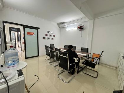 Cho thuê nhà Mỗ Lao 50m x 4 tầng thông sàn chỉ 16 triệu 0903409888