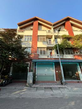 Cho thuê nhà Làng Việt Kiều Châu Âu 80m x 4T 28tr 0903409888