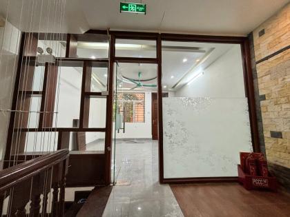 Cho thuê nhà Làng Việt Kiều Châu Âu 80m x 4T 28tr 0903409888