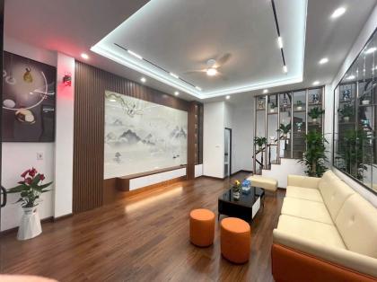 Bán nhà 6 Tầng Phố Bùi Xương Trạch, trước nhà hơn 3m, 34m2, MT 4.3m, 9.3 Tỷ.