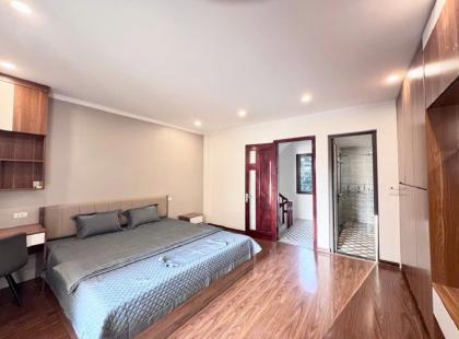 BÁN NHÀ NGUYỄN VĂN CỪ , TK HIỆN ĐẠI, TẶNG FULL NỘI LUNG LINH, GẦN PHỐ, GIÁ MỀM