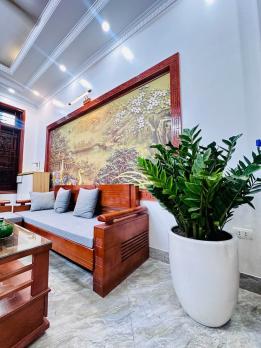 Bán nhà Phố Khương Hạ, trước nhà 3m, Ô Tô gần, 6 tầng, 32m2, MT4m, 9.3 Tỷ.