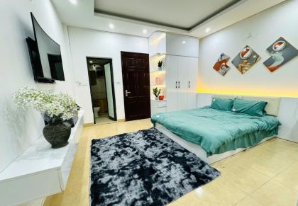 Bán nhà 36m2, Phố Bùi Xương Trạch, 30m Ô Tô dừng đỗ, 5 Tầng, MT 4.3m, 8.2 Tỷ.