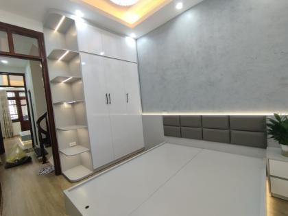 Nhà đẹp - Dân xây Thanh Xuân, Ô Tô gần, Trước nhà 4m, Lô Góc, 37m2, 8.9 Tỷ.