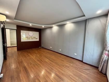 Cho thuê nhà Làng Việt Kiều Châu Âu 70m x 5 tầng 26tr 0903409888