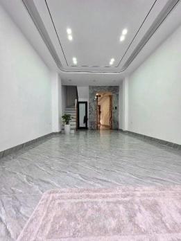 BÁN NHÀ LÝ SƠN  THƯỢNG THANH, GARA Ô TÔ, THANG MÁY, TẶNG NỘI THẤT XỊN SÒ, GẦN PHỐ, GIÁ HỜI